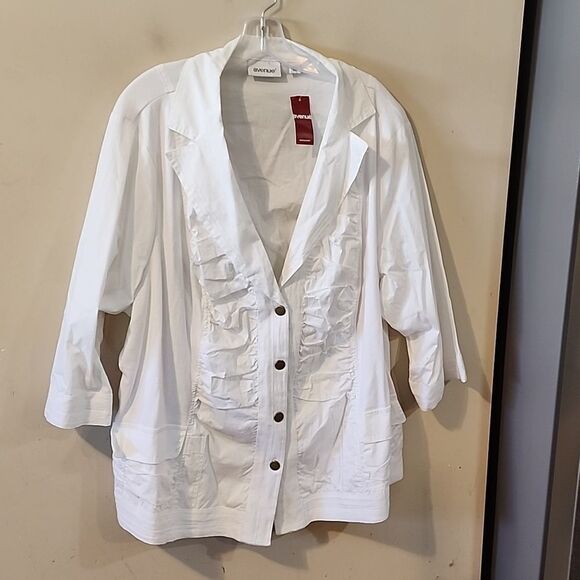 Avenue NWT lightweight jacket top 26-28 - Picture 1 of 6